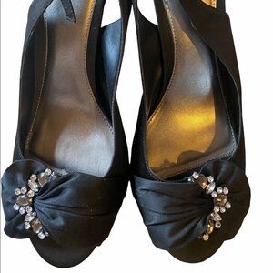 Jacqueline Ferrar  Women’s  Shoes 9.5M  Blanch Black Dress up Rhinestones